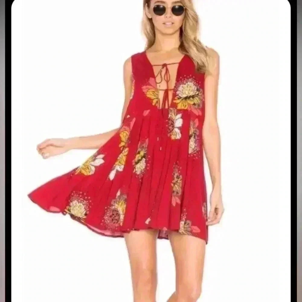 Free people lovely day tunic mini dress in red floral pattern